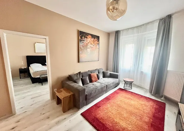 Ursula Trendy Apartment